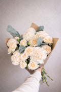 Ramo de Claveles y Rosas